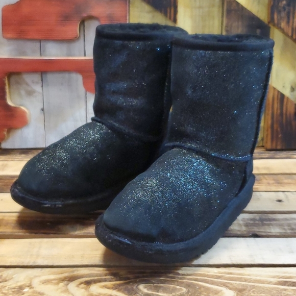 UGG Other - UGG Kids Size 13